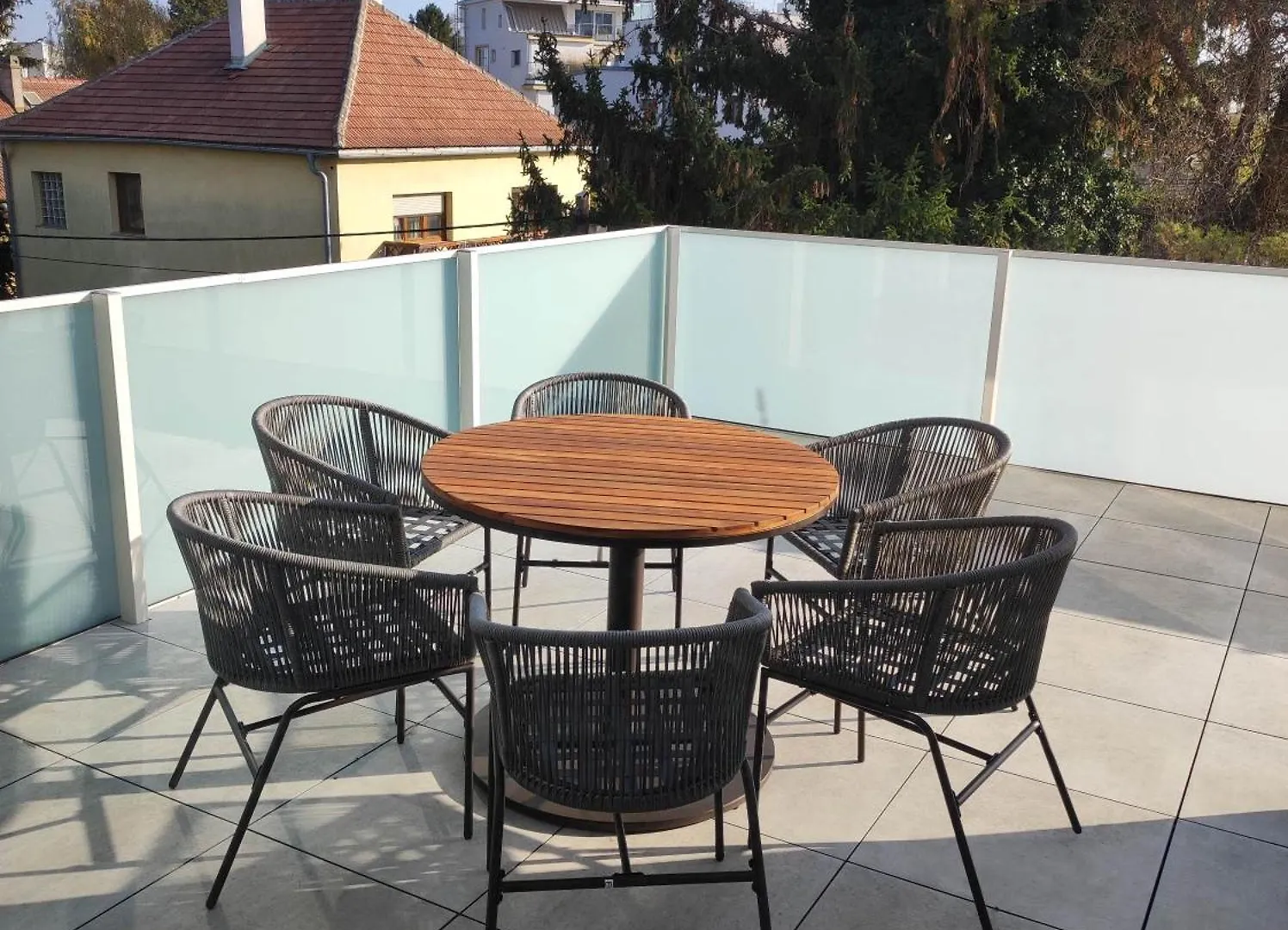 Luxus Penthouse Gegenueber Vienna International Centre Und Kaiserwasser Daire
